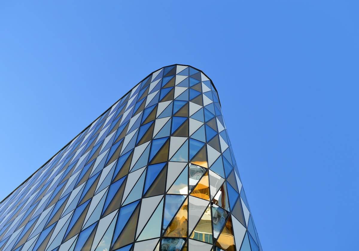 伊卡尔迪罚点球被扑因对手违例重罚，第二次主罚又被扑